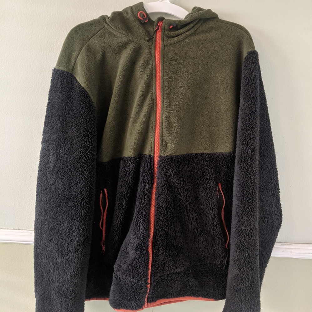 Green/gray outdoor hoodie